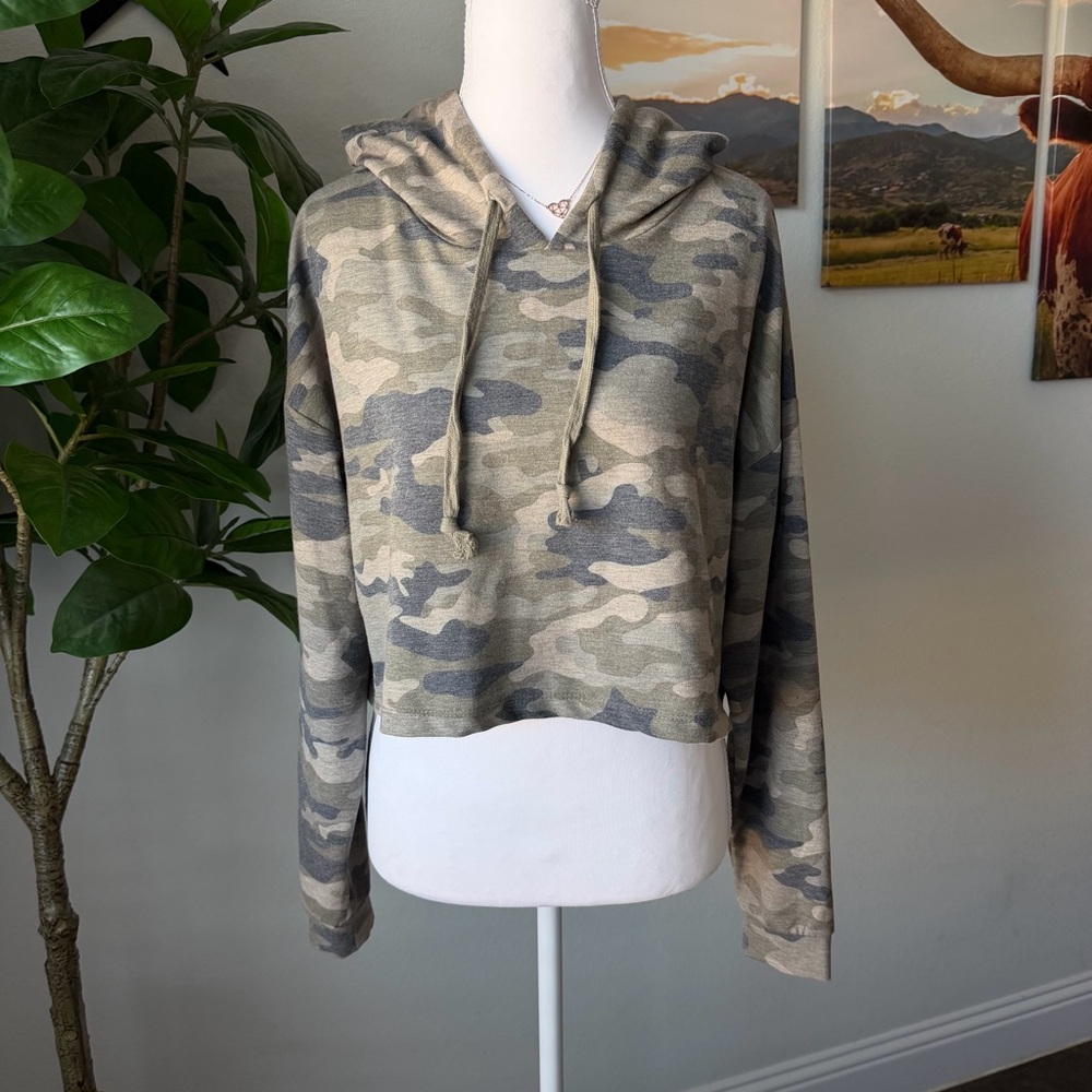 Camouflage Cropped Hoodie